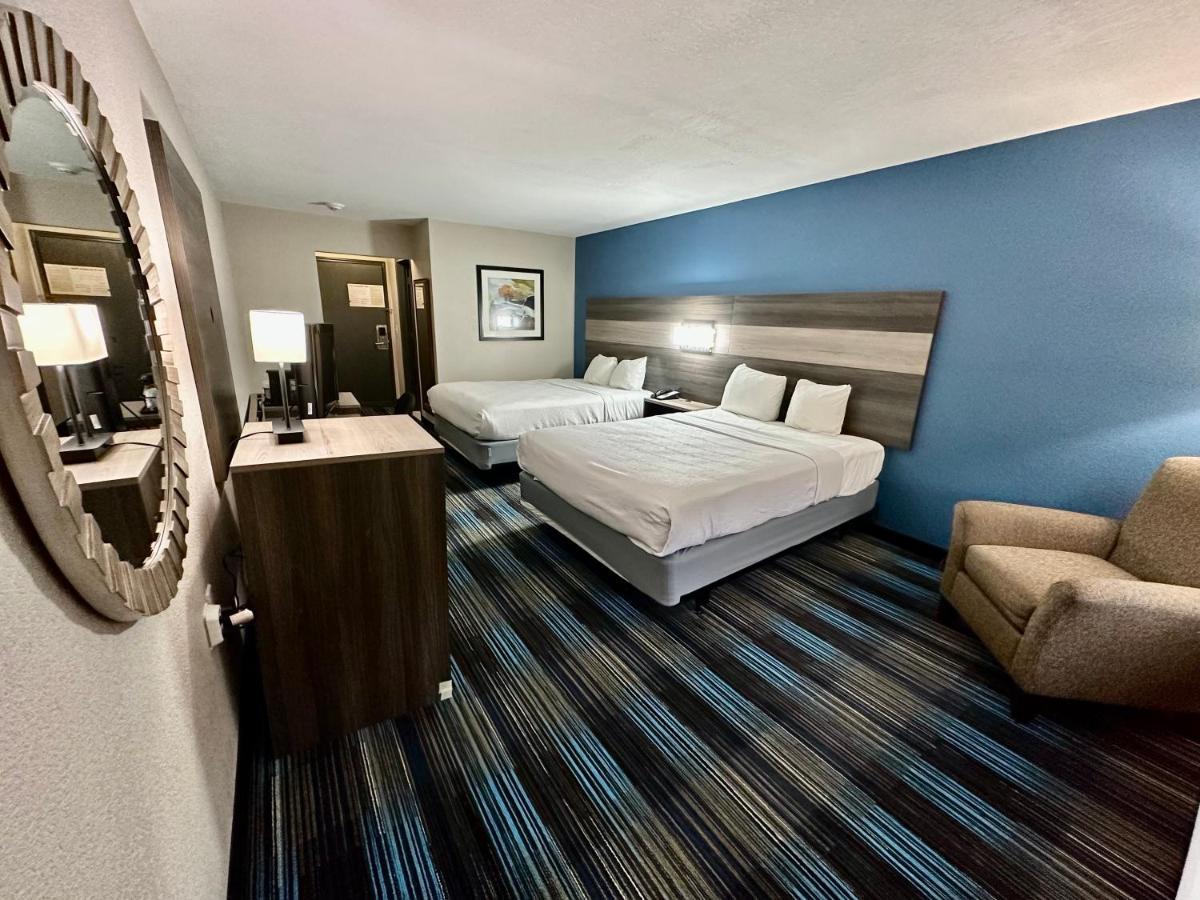 Baymont By Wyndham Kansas City Ku Medical Center Esterno foto