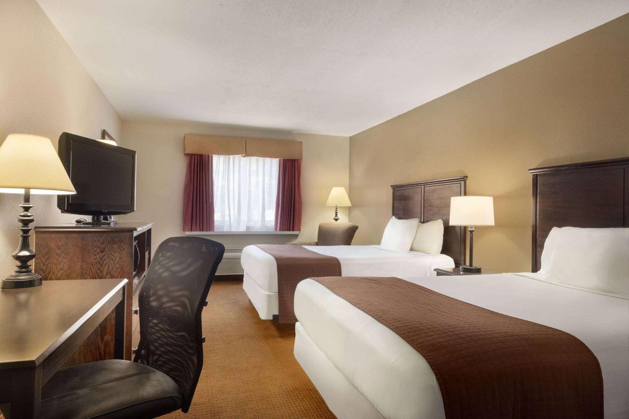 Baymont By Wyndham Kansas City Ku Medical Center Esterno foto