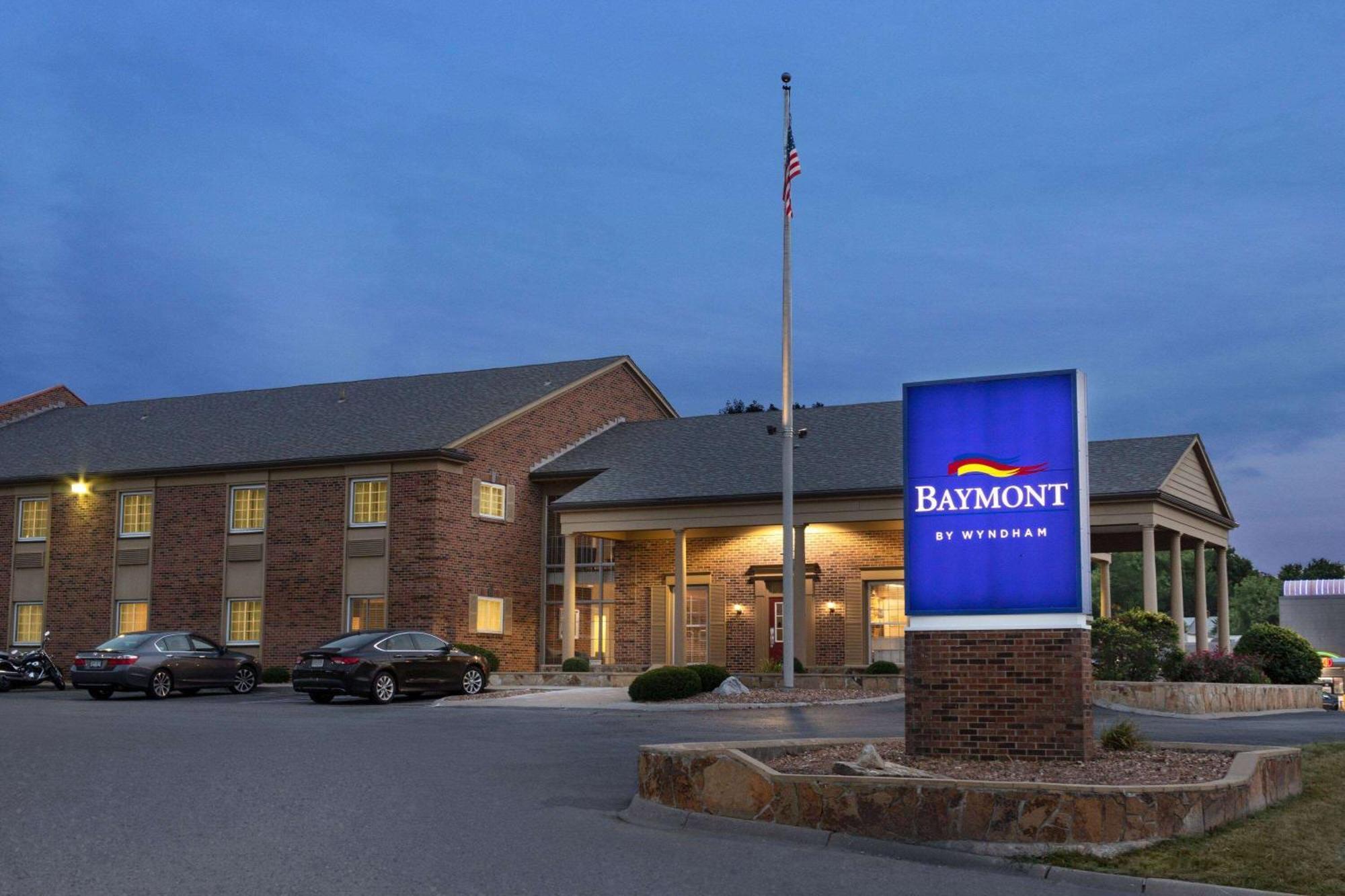 Baymont By Wyndham Kansas City Ku Medical Center Esterno foto
